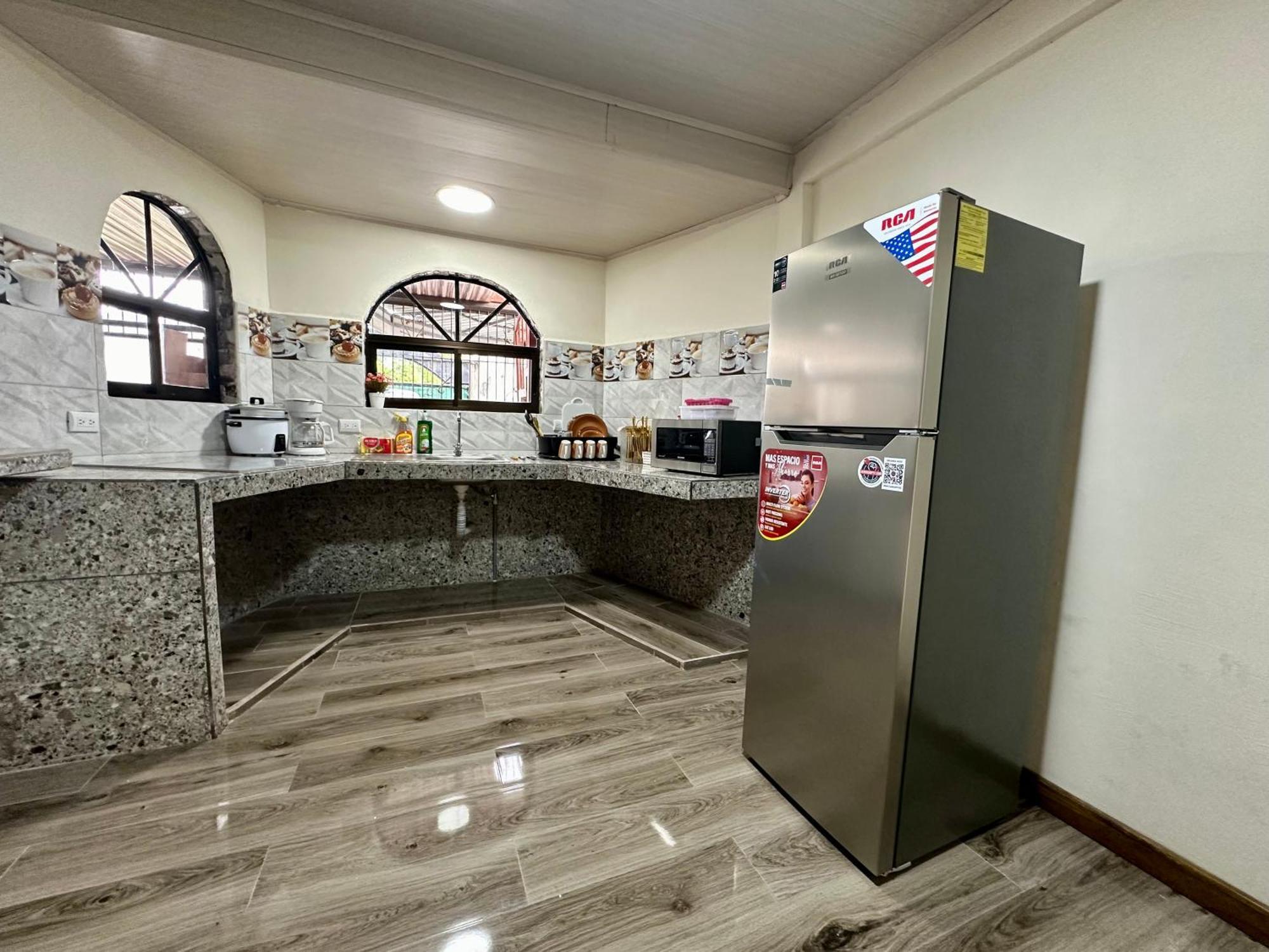 Casa 1 En Cr, 2 Con 3 Ac Y Equipada Hébergement de vacances
